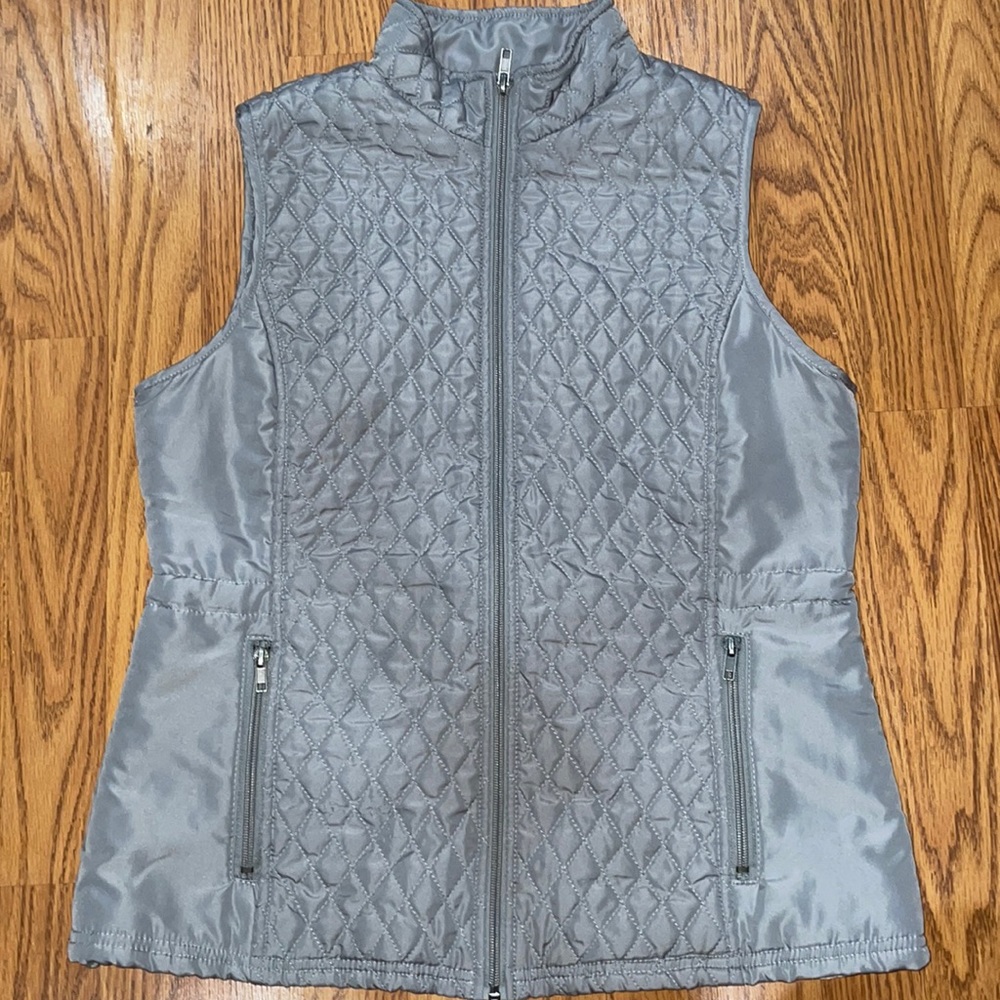 Relativity Light Grey Vest (Medium)